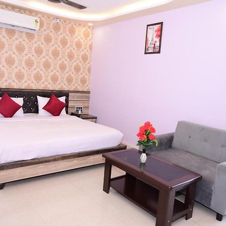 Hotel Gm International Bodh Gaya Buitenkant foto