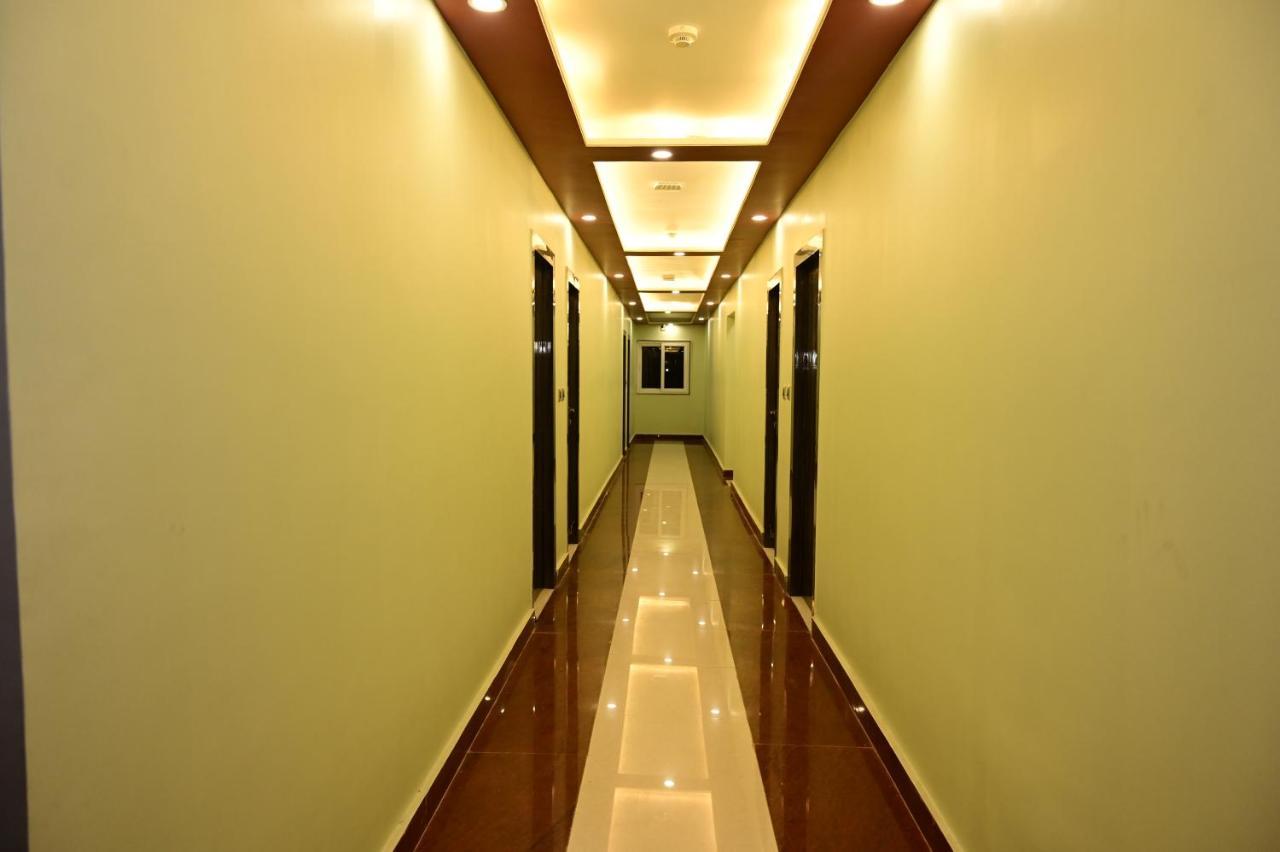 Hotel Gm International Bodh Gaya Buitenkant foto