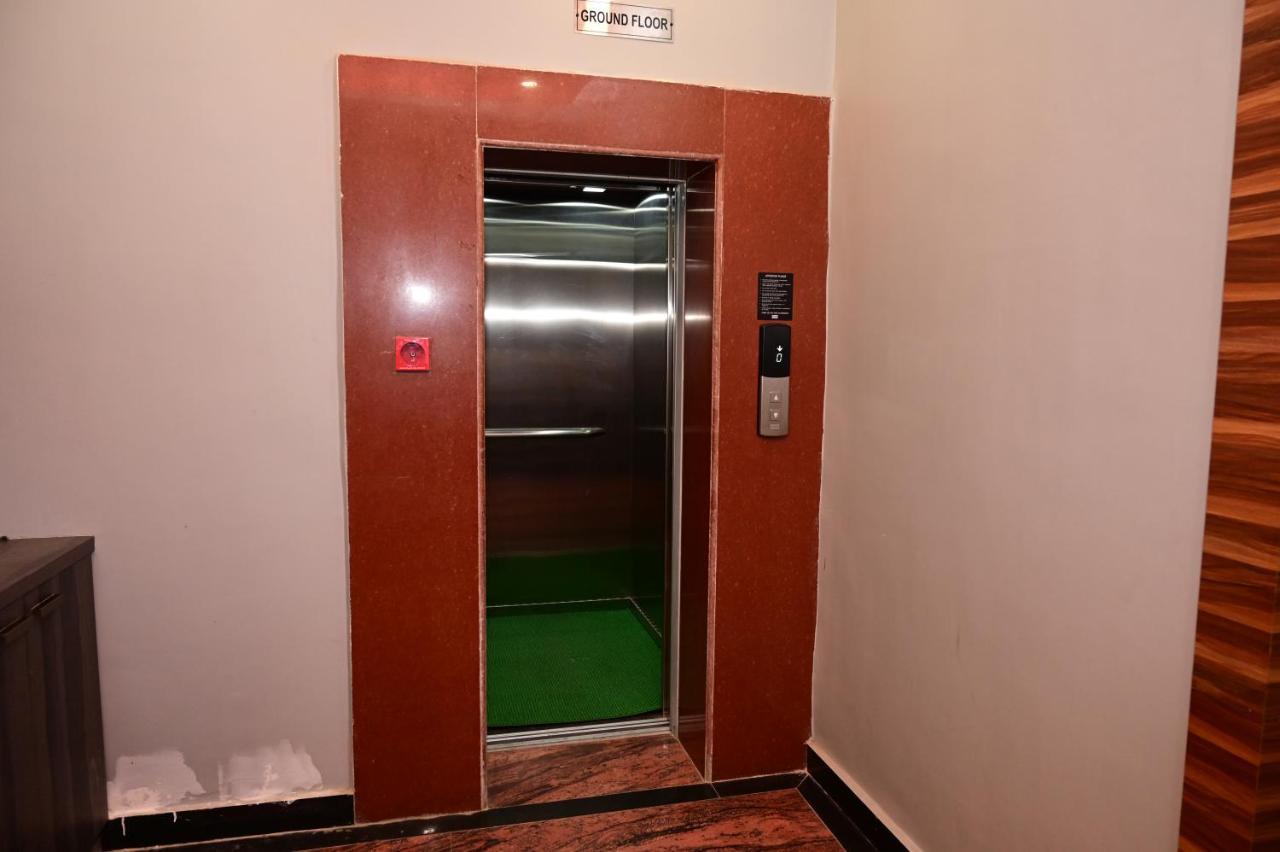 Hotel Gm International Bodh Gaya Buitenkant foto