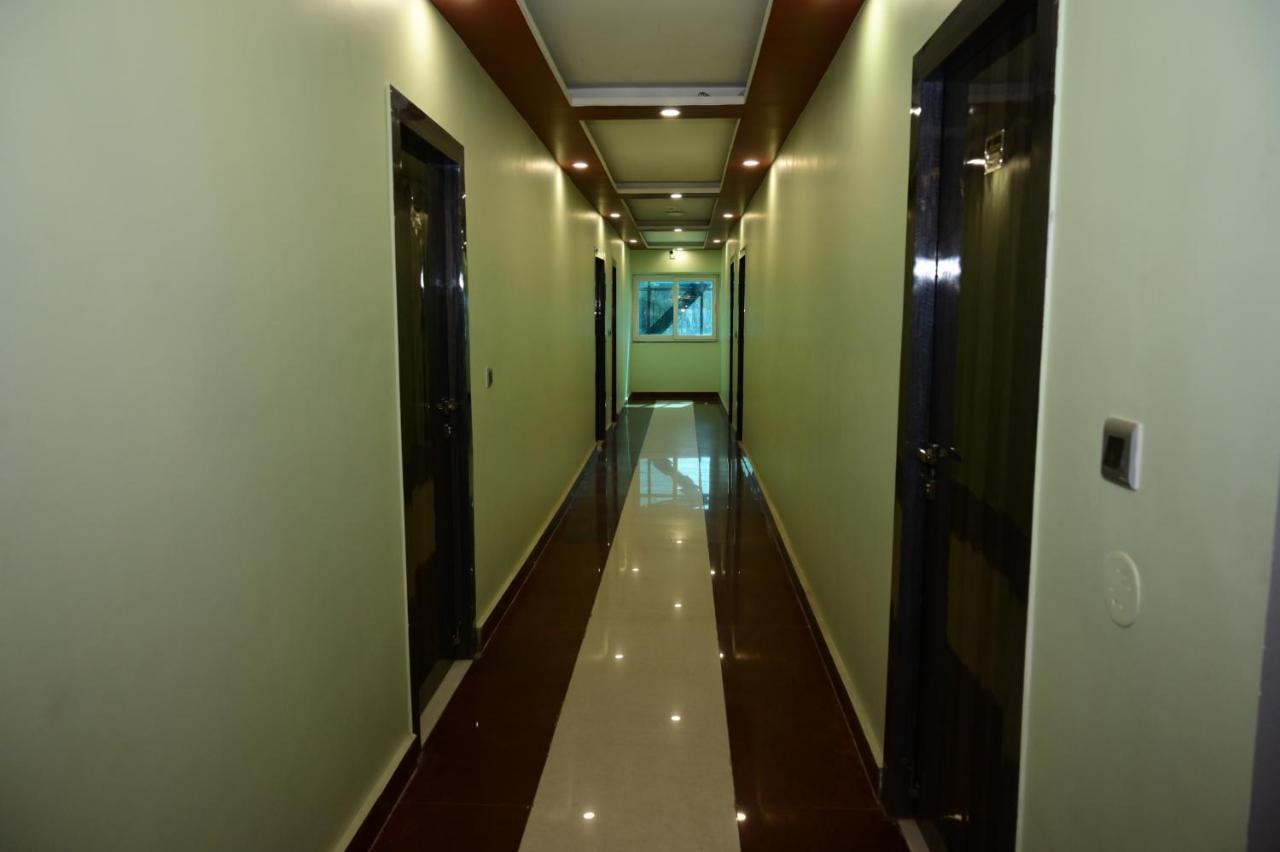Hotel Gm International Bodh Gaya Buitenkant foto