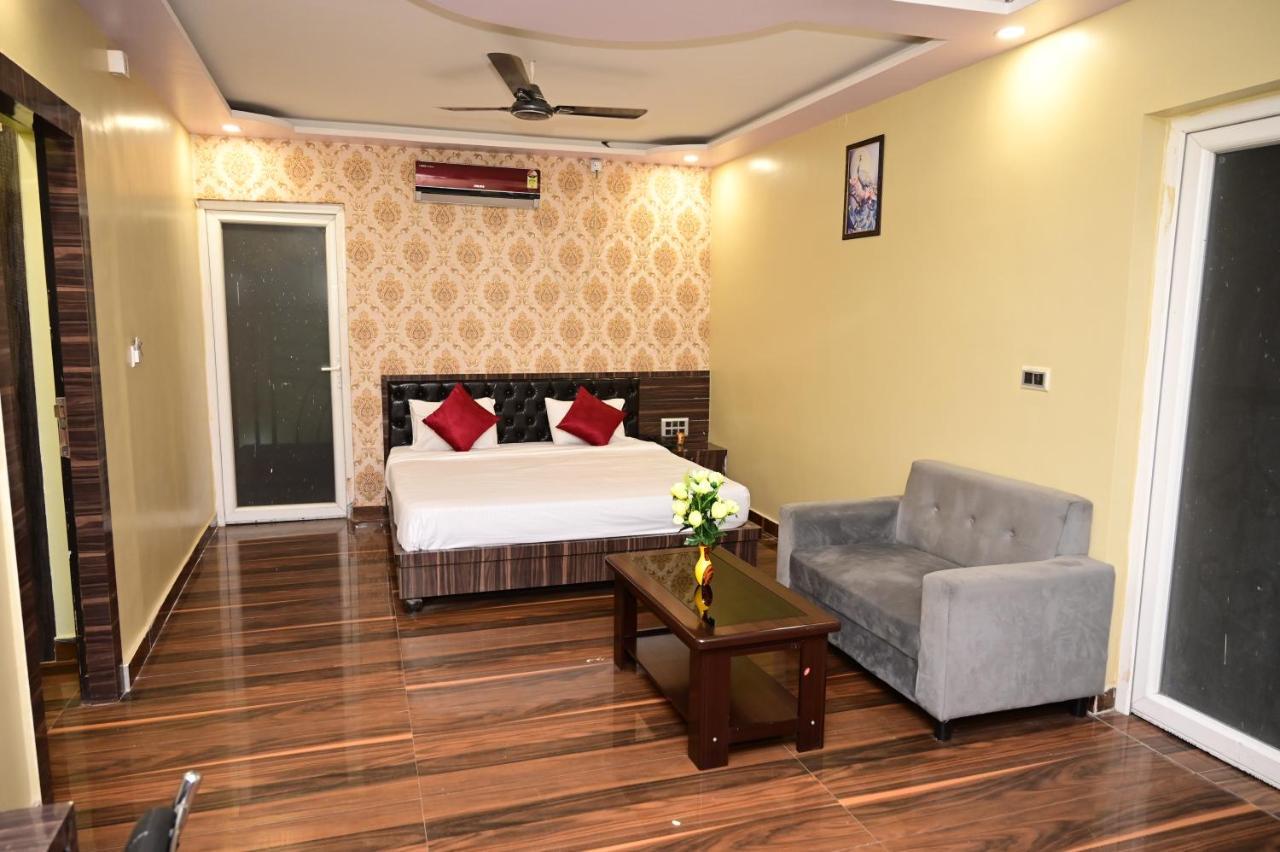 Hotel Gm International Bodh Gaya Buitenkant foto